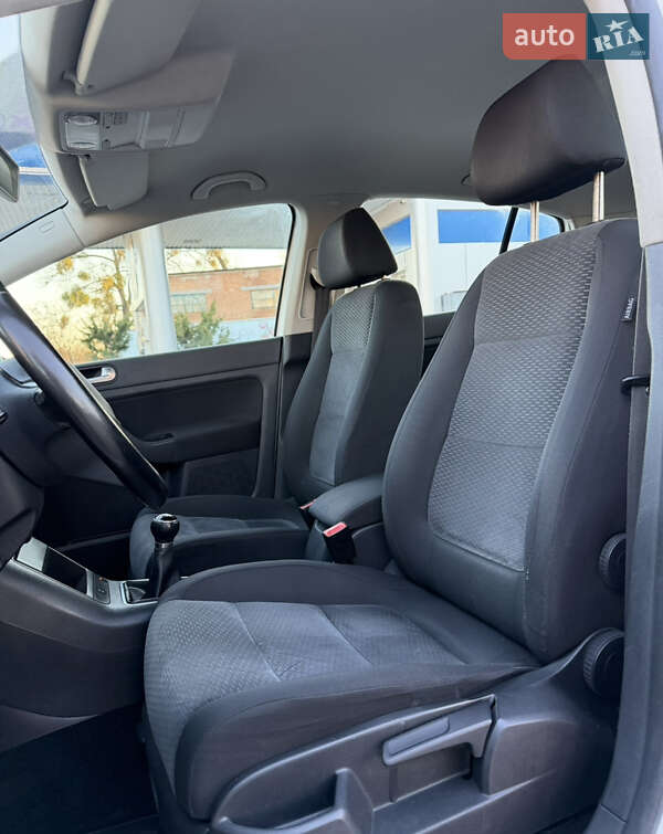 Хэтчбек Volkswagen Golf Plus 2010 в Лубнах