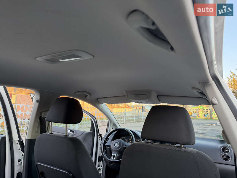 Хэтчбек Volkswagen Golf Plus 2010 в Лубнах