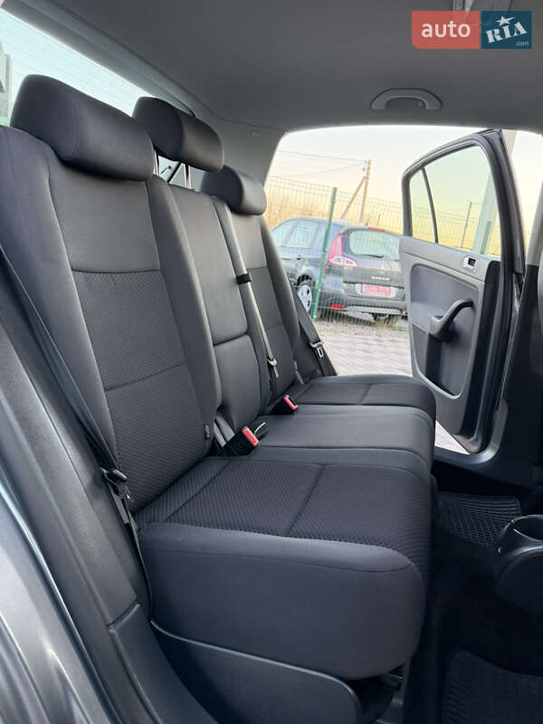 Хэтчбек Volkswagen Golf Plus 2010 в Лубнах