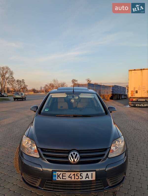 Хетчбек Volkswagen Golf Plus 2006 в Новомосковську