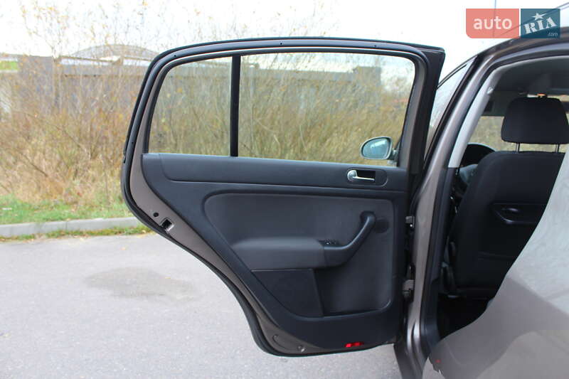 Хэтчбек Volkswagen Golf Plus 2010 в Трускавце фото 81 Хэтчбек Volkswagen Golf Plus 2010 в Трускавце
