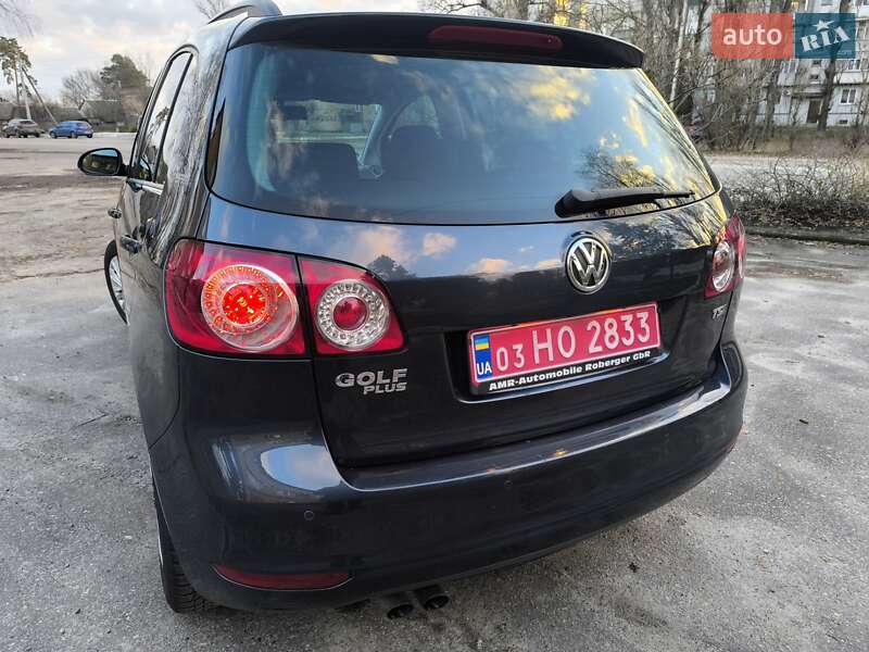 Хэтчбек Volkswagen Golf Plus 2011 в Ахтырке