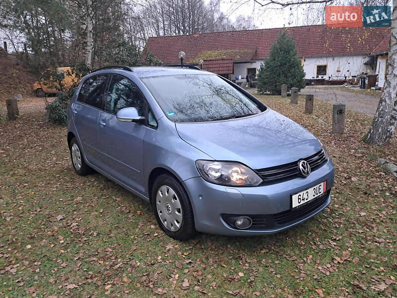 Хэтчбек Volkswagen Golf Plus 2011 в Ужгороде