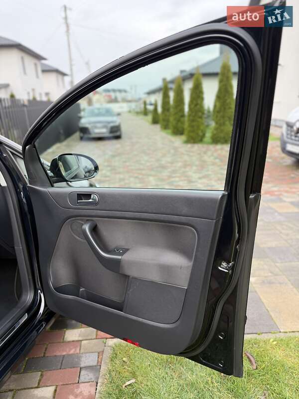 Хэтчбек Volkswagen Golf Plus 2011 в Луцке