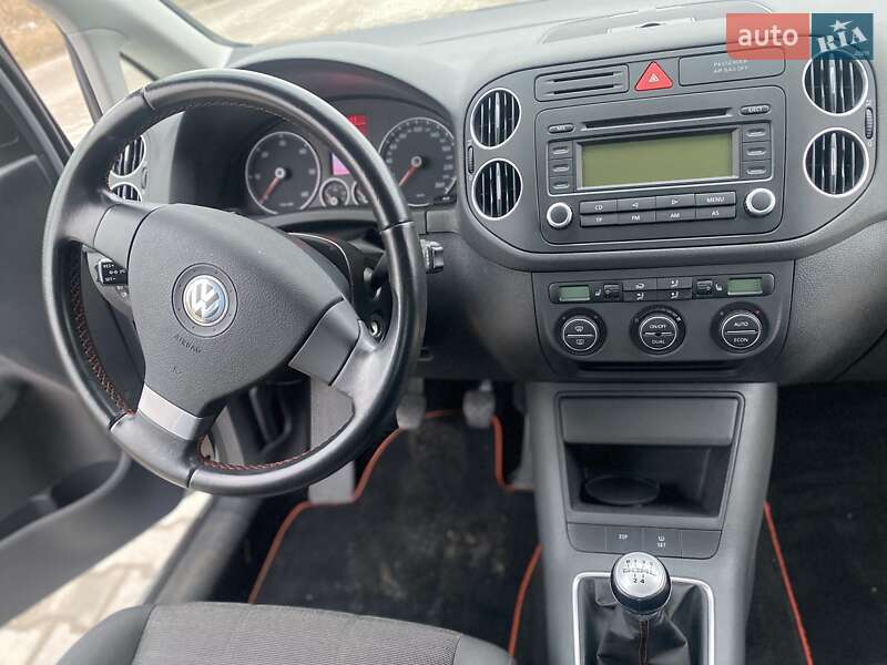 Хэтчбек Volkswagen Golf Plus 2006 в Львове