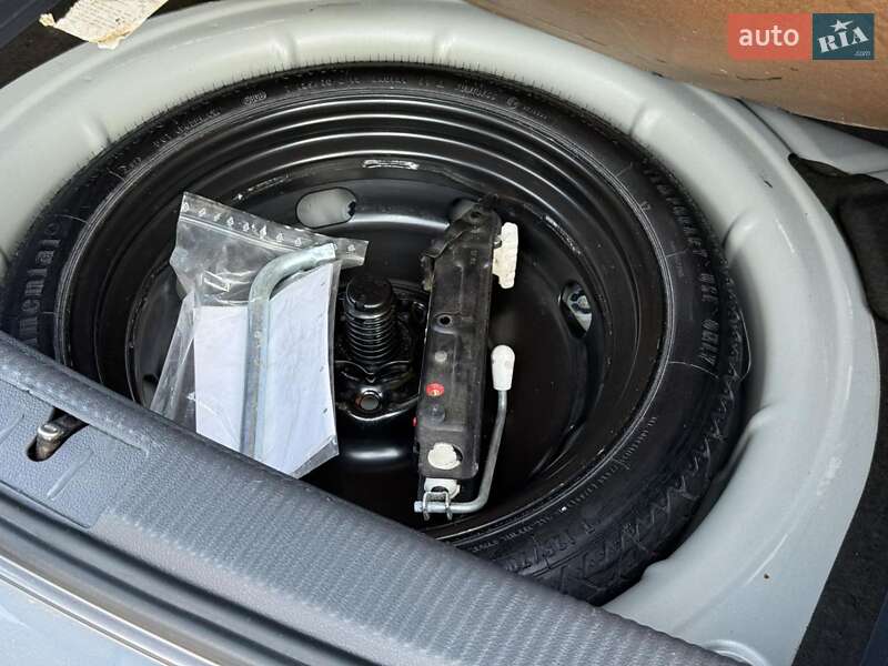 Хэтчбек Volkswagen Golf Plus 2008 в Новой Ушице