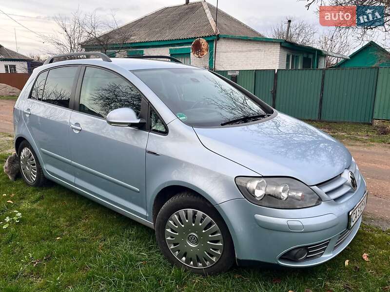 Хэтчбек Volkswagen Golf Plus 2008 в Добровеличковке