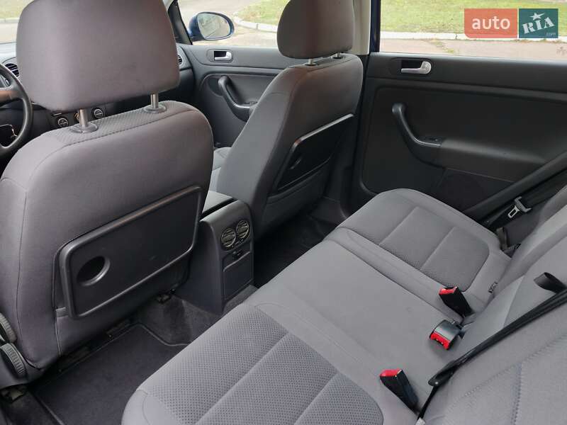 Хэтчбек Volkswagen Golf Plus 2006 в Александрие