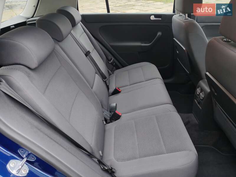 Хэтчбек Volkswagen Golf Plus 2006 в Александрие