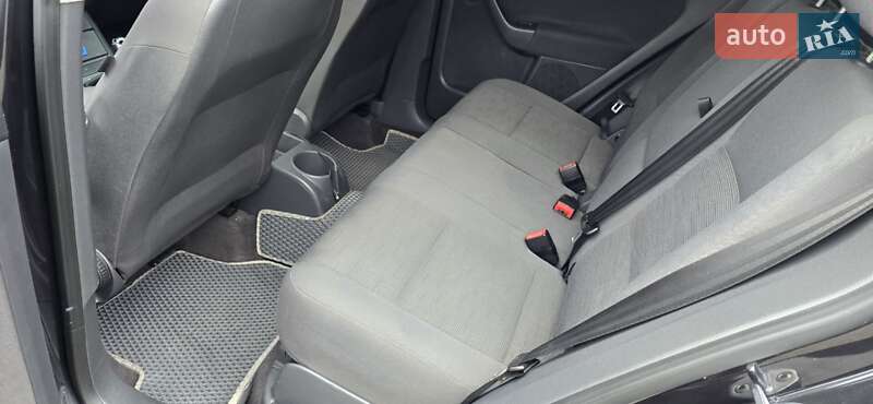 Хэтчбек Volkswagen Golf Plus 2005 в Днепре