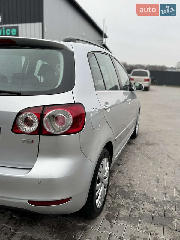 Хэтчбек Volkswagen Golf Plus 2009 в Владимире фото 29 Хэтчбек Volkswagen Golf Plus 2009 в Владимире