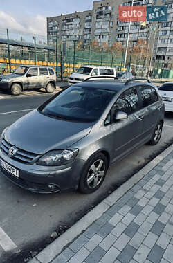 Хэтчбек Volkswagen Golf Plus 2008 в Киеве