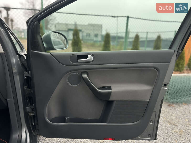 Хэтчбек Volkswagen Golf Plus 2006 в Виннице