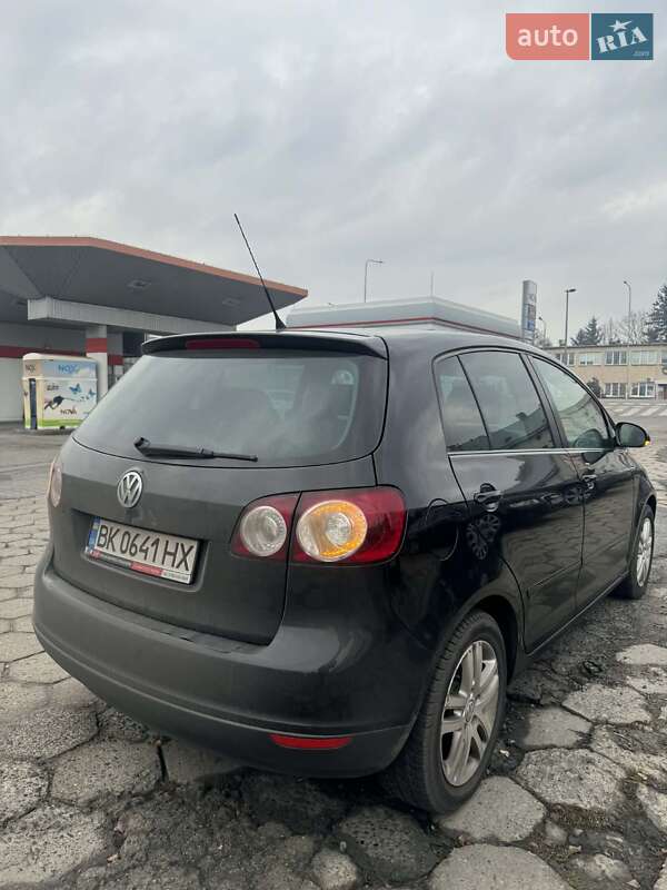 Хэтчбек Volkswagen Golf Plus 2005 в Турке фото 5 Хэтчбек Volkswagen Golf Plus 2005 в Турке