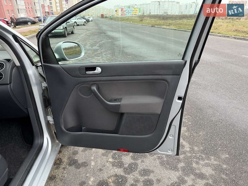 Хетчбек Volkswagen Golf Plus 2008 в Вінниці