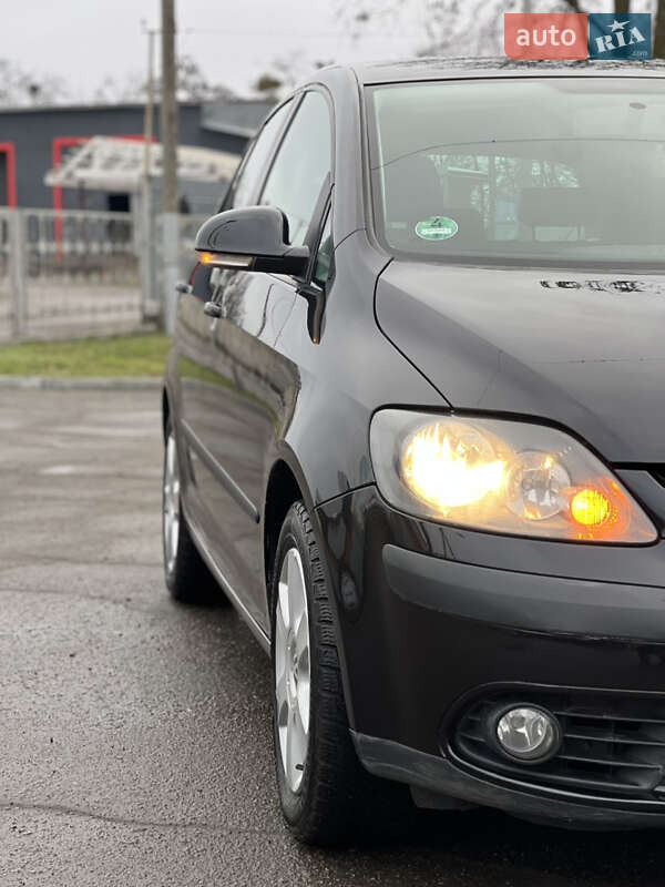 Хетчбек Volkswagen Golf Plus 2008 в Лубнах