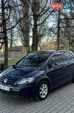 Хетчбек Volkswagen Golf Plus 2005 в Звягелі