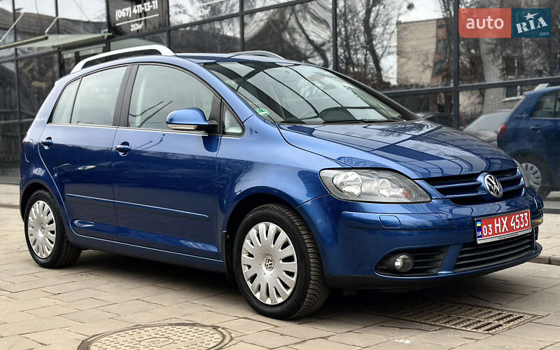 Хетчбек Volkswagen Golf Plus 2008 в Житомирі