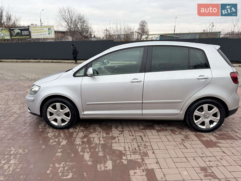Хетчбек Volkswagen Golf Plus 2006 в Рівному