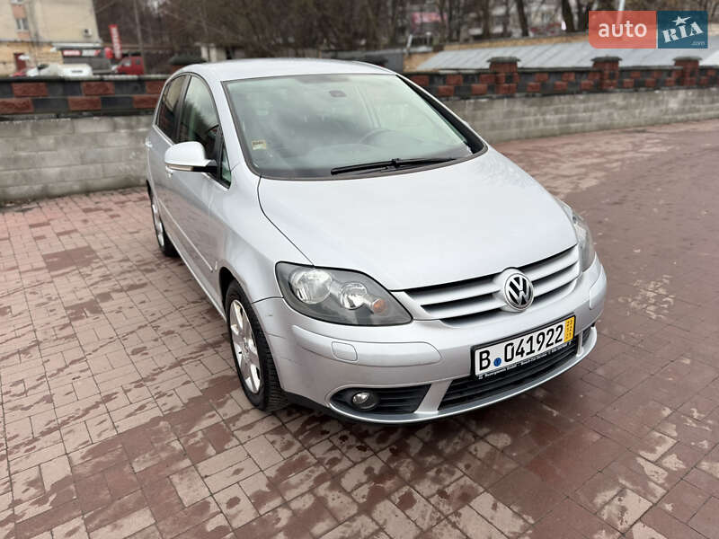 Хетчбек Volkswagen Golf Plus 2006 в Рівному