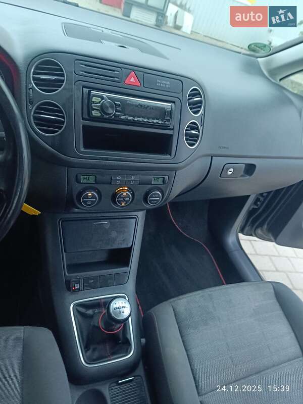 Хэтчбек Volkswagen Golf Plus 2006 в Городке