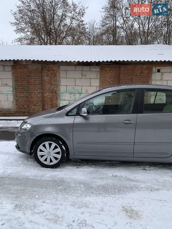 Хетчбек Volkswagen Golf Plus 2006 в Чернігові фото 4 Хетчбек Volkswagen Golf Plus 2006 в Чернігові