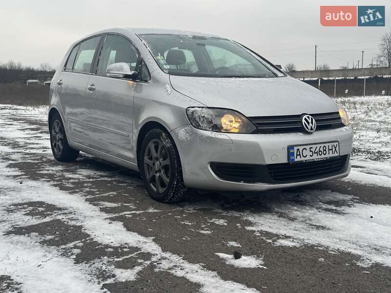 Хетчбек Volkswagen Golf Plus 2009 в Нововолинську