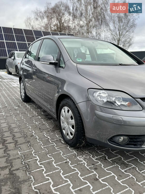 Хетчбек Volkswagen Golf Plus 2007 в Володимирі