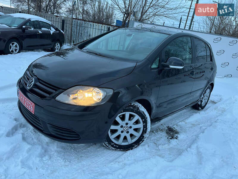 Хетчбек Volkswagen Golf Plus 2008 в Дніпрі