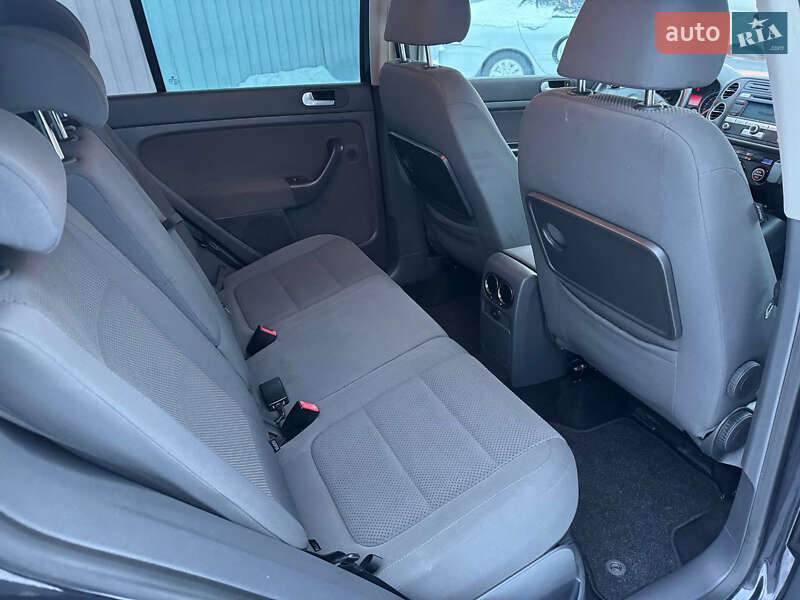 Хетчбек Volkswagen Golf Plus 2008 в Дніпрі