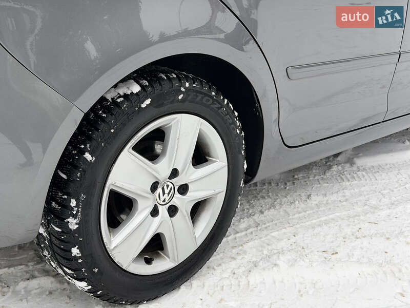 Хетчбек Volkswagen Golf Plus 2009 в Звягелі