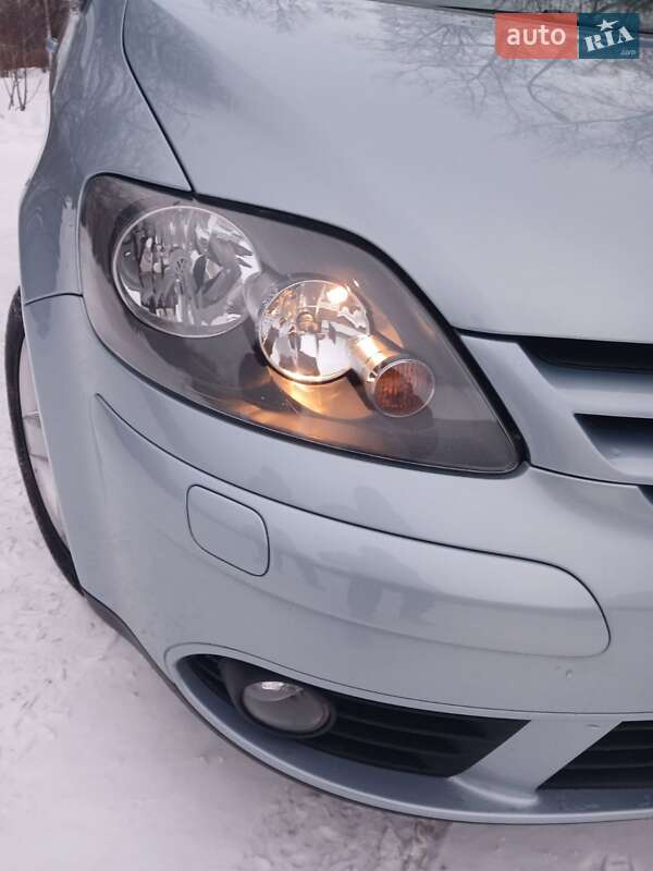 Хетчбек Volkswagen Golf Plus 2008 в Сумах