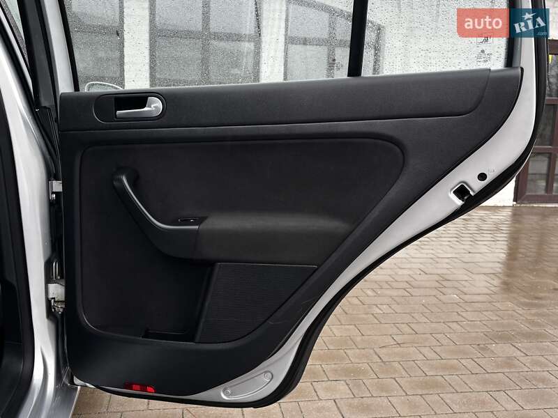 Хетчбек Volkswagen Golf Plus 2010 в Красилові