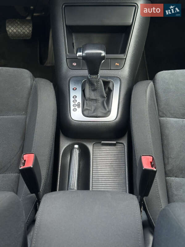 Хэтчбек Volkswagen Golf Plus 2009 в Владимире фото 51 Хэтчбек Volkswagen Golf Plus 2009 в Владимире