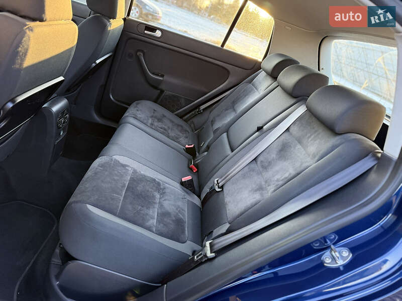 Хэтчбек Volkswagen Golf Plus 2009 в Владимире фото 90 Хэтчбек Volkswagen Golf Plus 2009 в Владимире