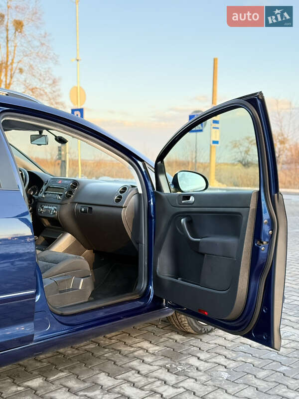 Хэтчбек Volkswagen Golf Plus 2009 в Владимире фото 109 Хэтчбек Volkswagen Golf Plus 2009 в Владимире