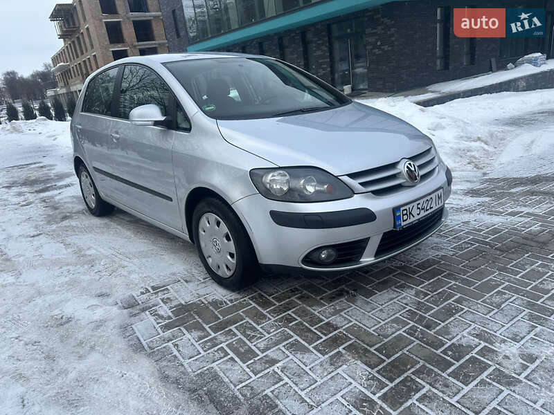 Хетчбек Volkswagen Golf Plus 2007 в Рівному