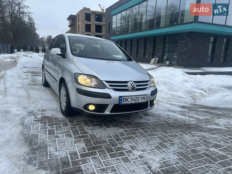 Хетчбек Volkswagen Golf Plus 2007 в Рівному