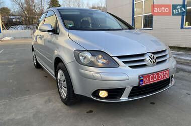 Хетчбек Volkswagen Golf Plus 2006 в Косові