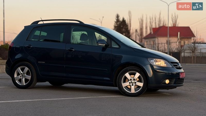 Хэтчбек Volkswagen Golf Plus 2008 в Запорожье