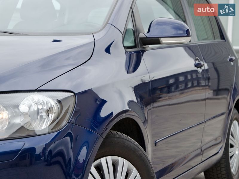 Хэтчбек Volkswagen Golf Plus 2010 в Сарнах