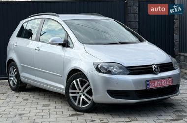 Хэтчбек Volkswagen Golf Plus 2010 в Ровно