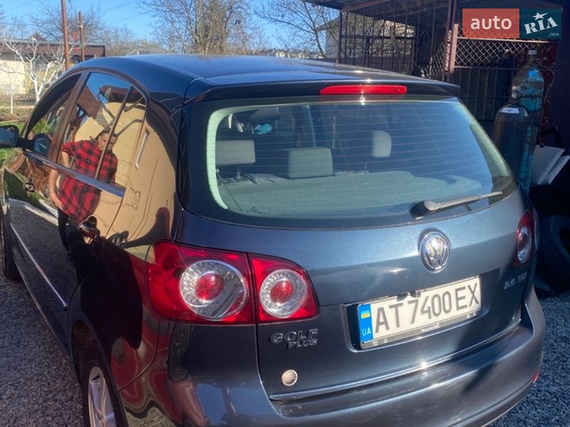 Хэтчбек Volkswagen Golf Plus 2012 в Ивано-Франковске