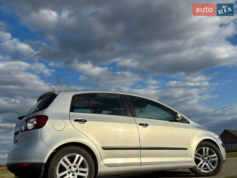 Хэтчбек Volkswagen Golf Plus 2005 в Сарнах