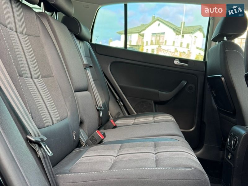 Хэтчбек Volkswagen Golf Plus 2013 в Ровно