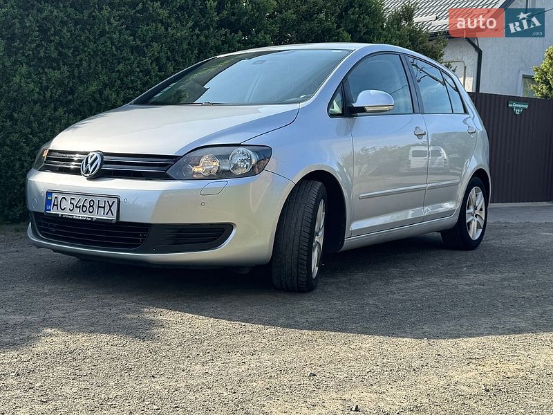Хетчбек Volkswagen Golf Plus 2009 в Нововолинську