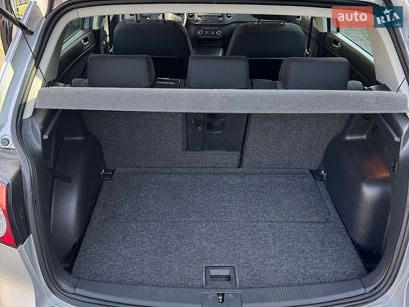 Хетчбек Volkswagen Golf Plus 2009 в Нововолинську