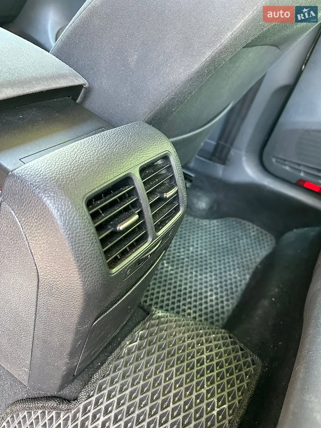 2010 Volkswagen Golf Plus - мініатюра 17