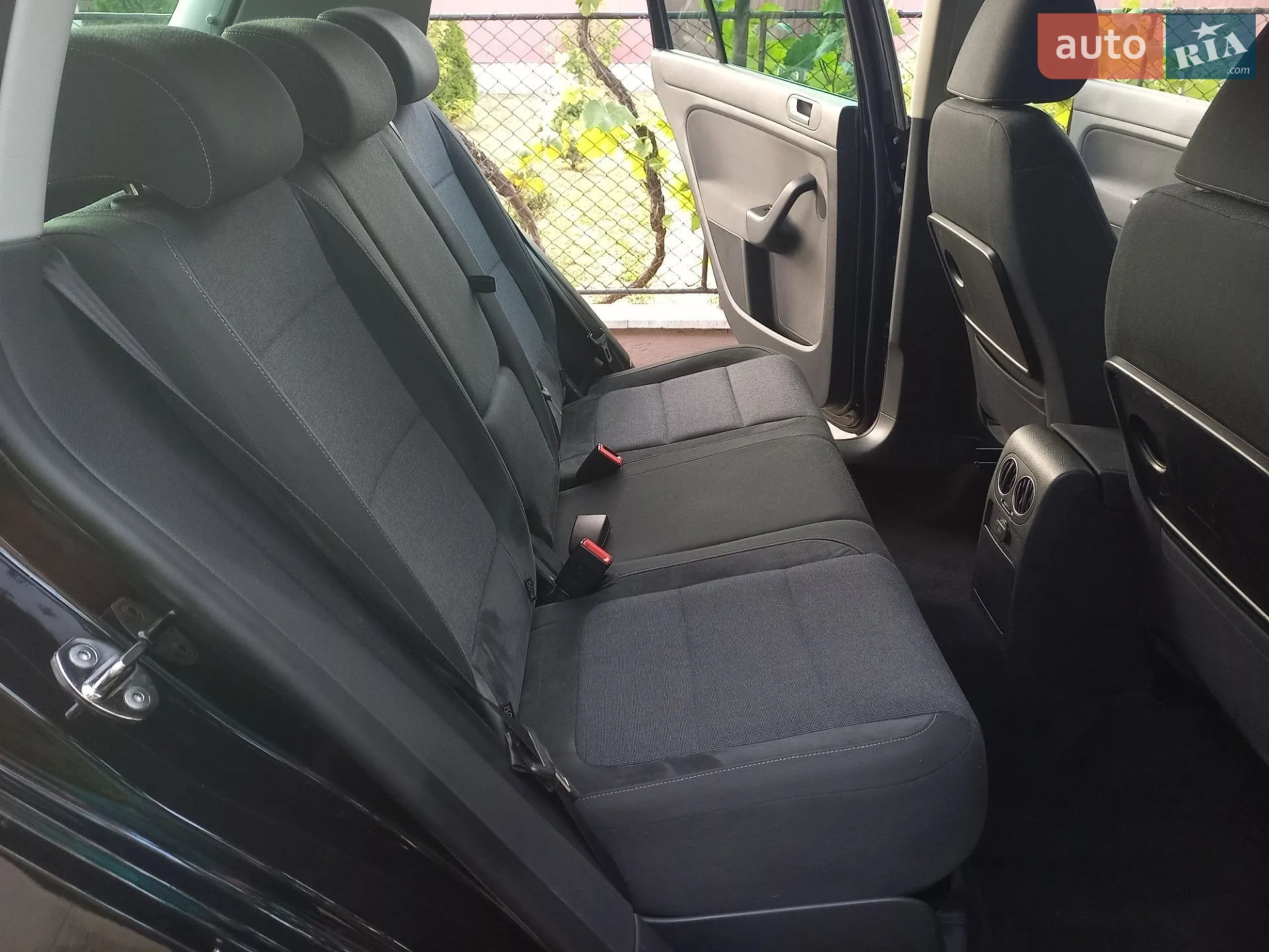 2011 Volkswagen Golf Plus - мініатюра 28