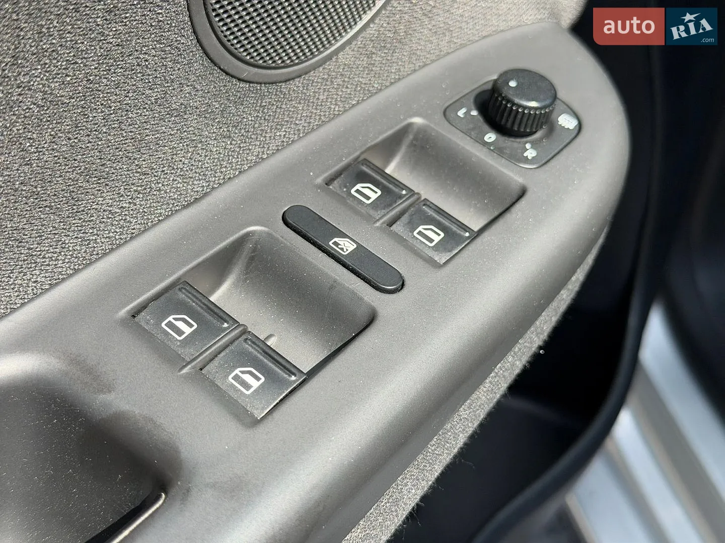 2010 Volkswagen Golf Plus - мініатюра 24